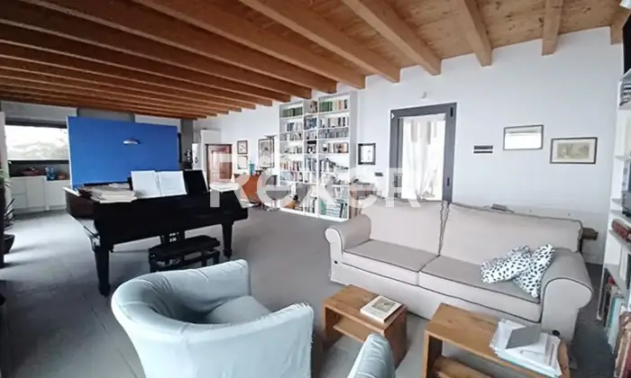 Rexer-Serramazzoni-Casa-indipendente-in-vendita-in-vendita-in-Via-Giardini-Nord-a-Serramazzoni-Open-space