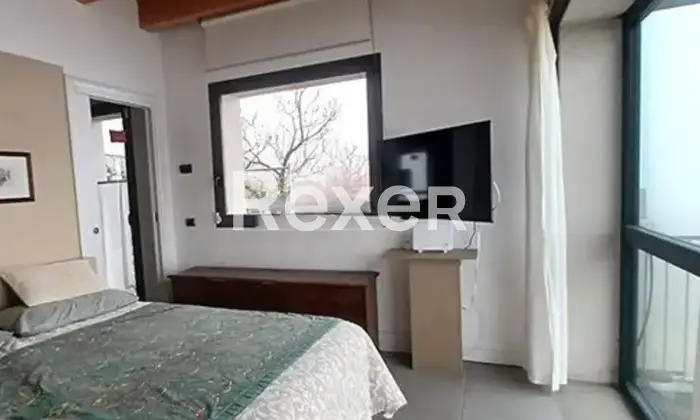 Rexer-Serramazzoni-Casa-indipendente-in-vendita-in-vendita-in-Via-Giardini-Nord-a-Serramazzoni-Camera-da-letto-matrimoniale
