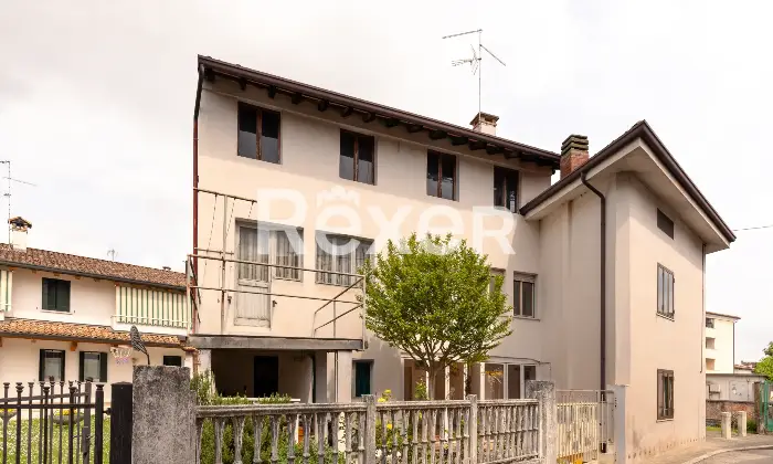 Rexer-San-Vito-al-Tagliamento-Soluzione-indipendente-con-terrazzo-abitabile-e-giardino-privato-Altro