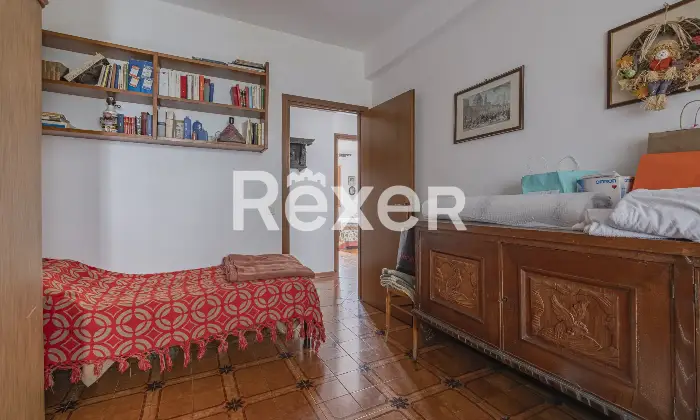 Rexer-Roma-Talenti-in-comprensorio-elegante-immerso-nel-verde-Altro