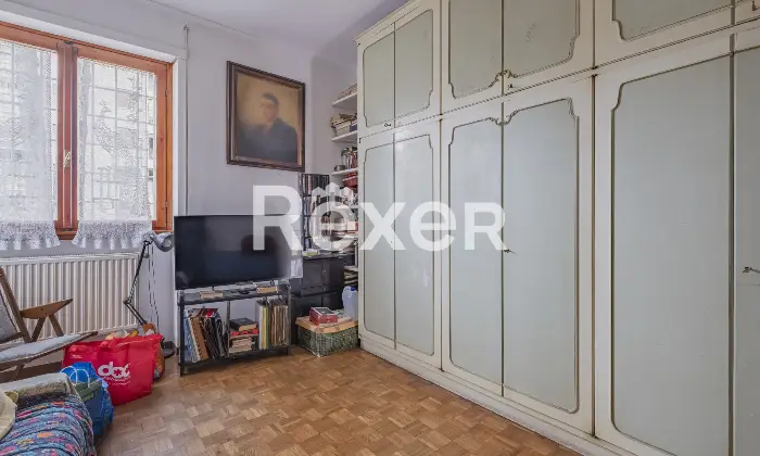 Rexer-Roma-Talenti-in-comprensorio-elegante-immerso-nel-verde-Altro
