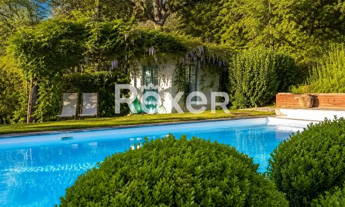 Rexer-Paciano-Nuda-propriet-Prestigiosa-villa-con-piscina-e-parco-Altro