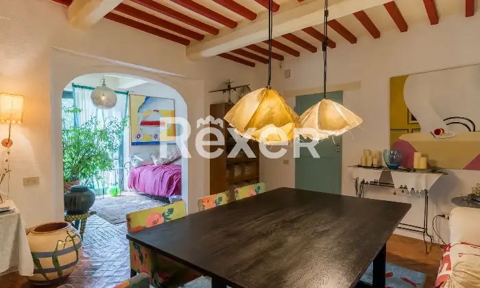 Rexer-Paciano-Nuda-propriet-Prestigiosa-villa-con-piscina-e-parco-Altro