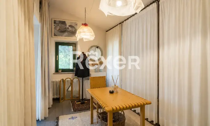 Rexer-Paciano-Nuda-propriet-Prestigiosa-villa-con-piscina-e-parco-Altro