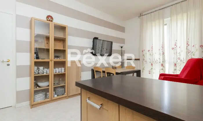 Rexer-Busnago-ULTIMO-PIANO-Trilocale-con-cucina-a-vista-Altro