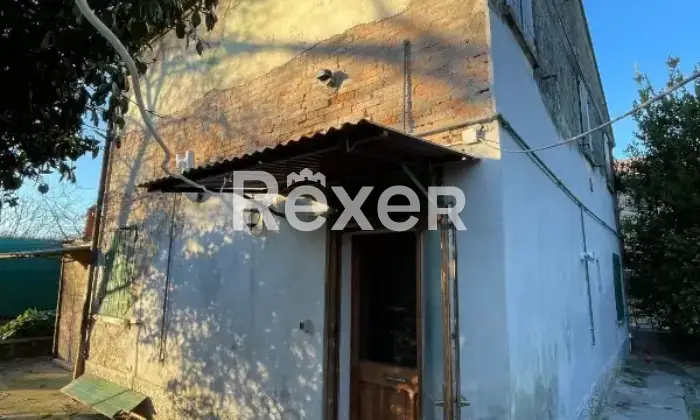 Rexer-Ferrara-Propriet-rustica-in-vendita-in-Via-Acquedotto-Ferrara-Altro