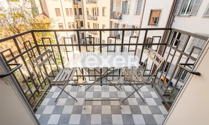 Rexer-Milano-Trilocale-ristrutturato-con-doppio-servizi-due-balconi-e-cantina-Altro