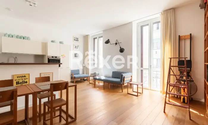 Rexer-Milano-Trilocale-ristrutturato-con-doppio-servizi-due-balconi-e-cantina-Altro