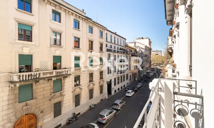 Rexer-Milano-Trilocale-ristrutturato-con-doppio-servizi-due-balconi-e-cantina-Altro