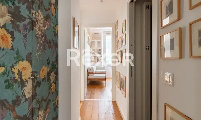 Rexer-Milano-Trilocale-ristrutturato-con-doppio-servizi-due-balconi-e-cantina-Altro