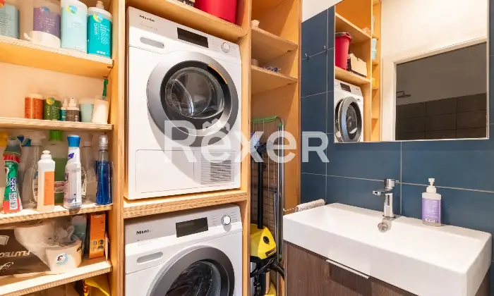 Rexer-Milano-Trilocale-ristrutturato-con-doppio-servizi-due-balconi-e-cantina-Altro