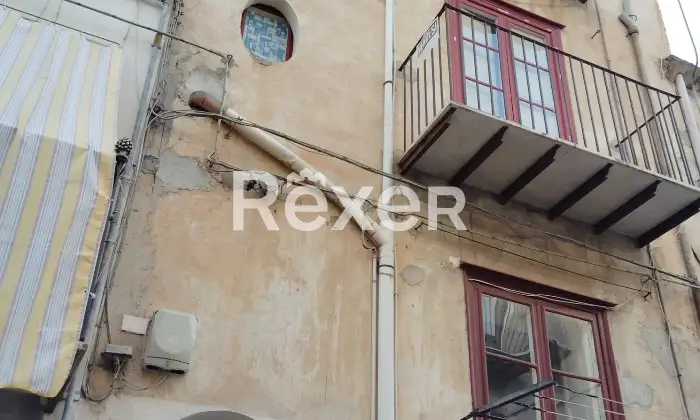 Rexer-Castelbuono-Appartamento-su-due-livelli-in-vendita-in-via-Giovanni-Guzzio-a-Castelbuono-Altro