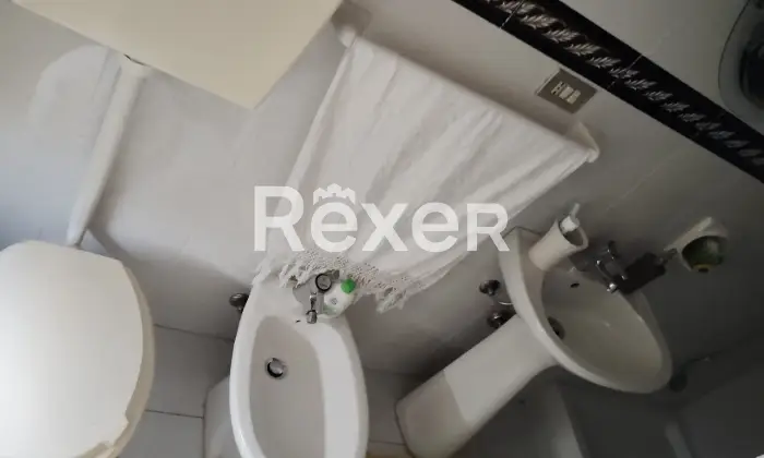 Rexer-Castelbuono-Appartamento-su-due-livelli-in-vendita-in-via-Giovanni-Guzzio-a-Castelbuono-Altro