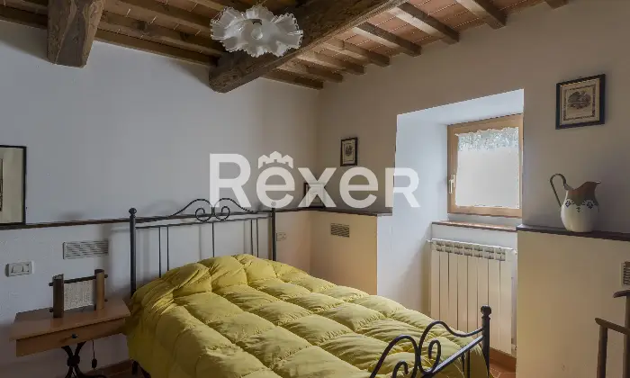 Rexer-Arezzo-Santa-Maria-La-Rassinata-Arezzo-Prestigioso-Casale-in-Pietra-con-Tenuta-Altro