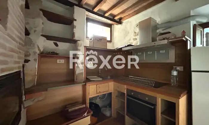 Rexer-Montecampano-Appartamento-su-due-livelli-con-cortile-Altro