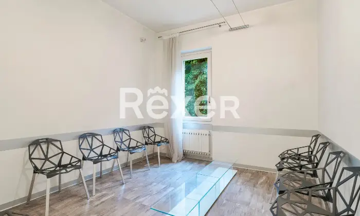 Rexer-Brescia-Ampio-Trilocale-con-posto-auto-coperto-Altro