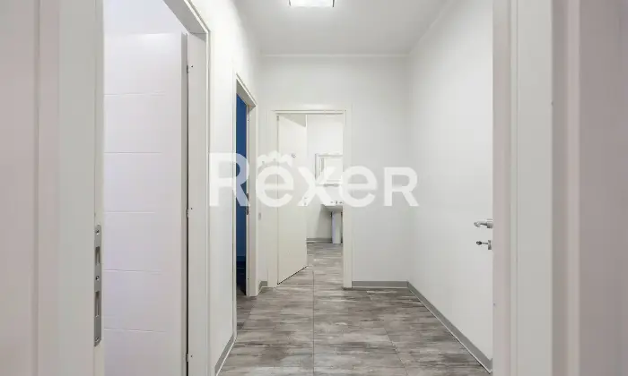 Rexer-Brescia-Ampio-Trilocale-con-posto-auto-coperto-Altro