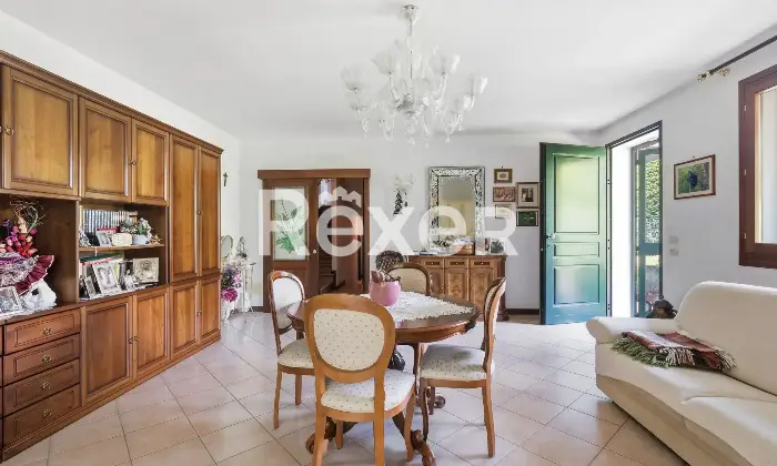 Rexer-Abano-Terme-QUADRIFAMILIARE-Abano-Terme-Via-Monte-Altore-Salone