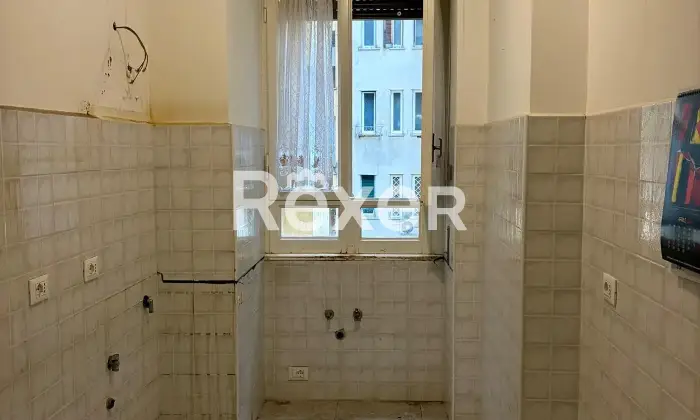 Rexer-Roma-Appartamento-con-portineria-Altro