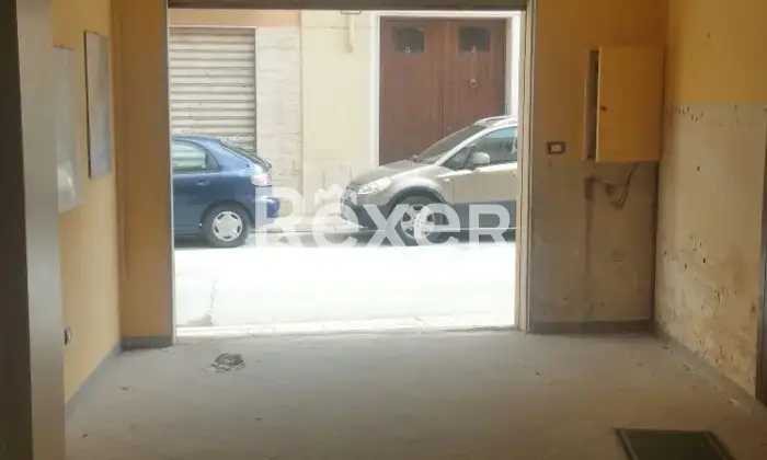 Rexer-Mazara-del-Vallo-Locale-commerciale-da-ristrutturare-con-vetrina-su-strada-Altro
