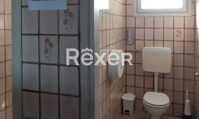Rexer-Pieve-del-Grappa-Locale-commerciale-in-vendita-in-Via-San-Liberale-a-Pieve-del-Grappa-Altro