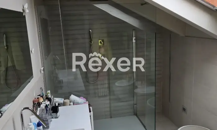 Rexer-vercelli-Loft-su-due-livelli-di-design-con-finiture-di-pregio-Altro
