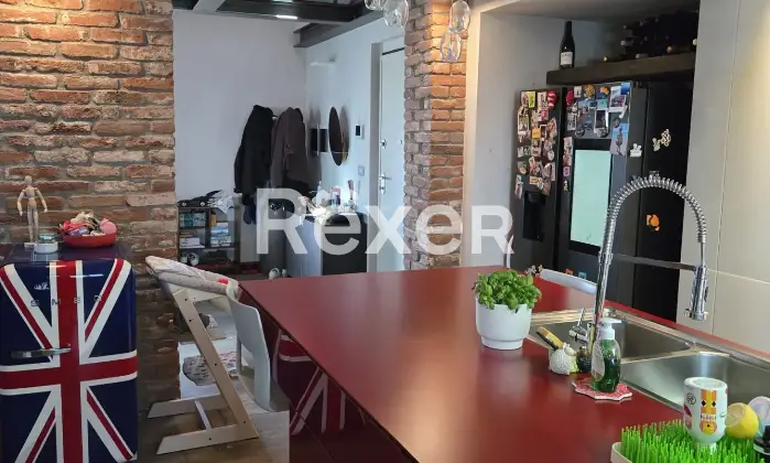 Rexer-vercelli-Loft-su-due-livelli-di-design-con-finiture-di-pregio-Altro