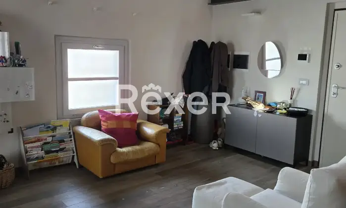Rexer-vercelli-Loft-su-due-livelli-di-design-con-finiture-di-pregio-Altro