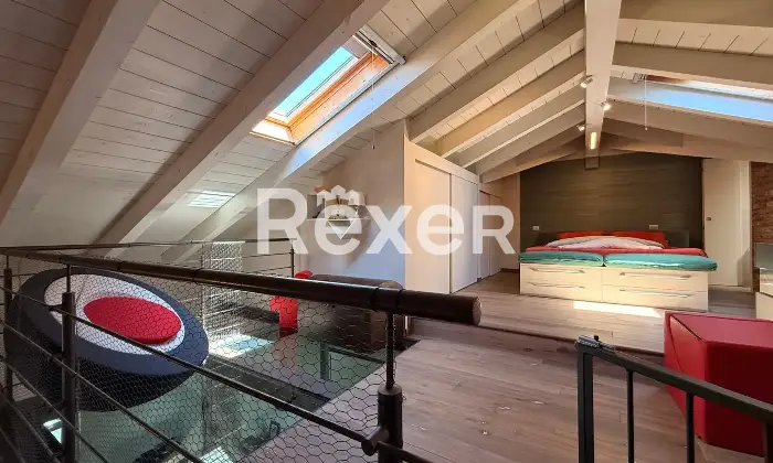 Rexer-vercelli-Loft-su-due-livelli-di-design-con-finiture-di-pregio-Altro