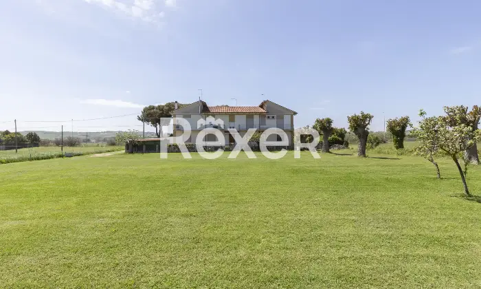 Rexer-Fano-Bilocale-arredato-vicino-al-mare-con-terreno-Altro