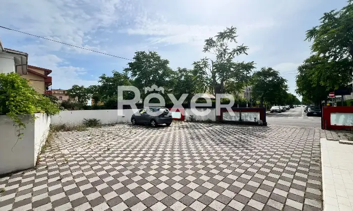 Rexer-Francavilla-al-Mare-Trilocale-via-dei-Piceni-Centro-Francavilla-al-Mare-a-due-passi-dal-Mare-Altro