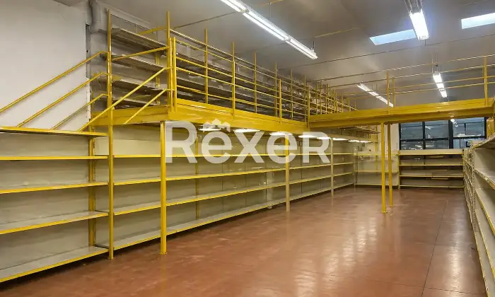 Rexer-Padova-Negozio-con-magazzino-di-mq-totali-Altro