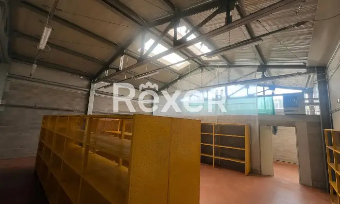 Rexer-Padova-Negozio-con-magazzino-di-mq-totali-Altro