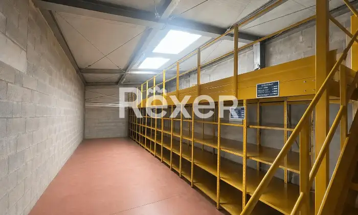 Rexer-Padova-Negozio-con-magazzino-di-mq-totali-Altro