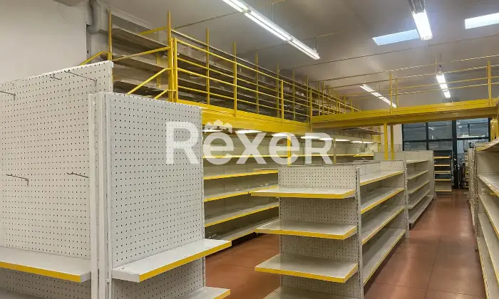 Rexer-Padova-Negozio-con-magazzino-di-mq-totali-Altro