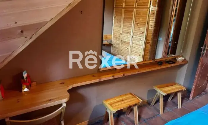 Rexer-Pizzoferrato-Accogliente-Mansarda-con-Camino-Soppalco-e-Box-Auto-Pronta-da-Abitare-Altro