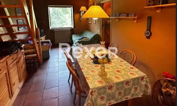 Rexer-Pizzoferrato-Accogliente-Mansarda-con-Camino-Soppalco-e-Box-Auto-Pronta-da-Abitare-Altro