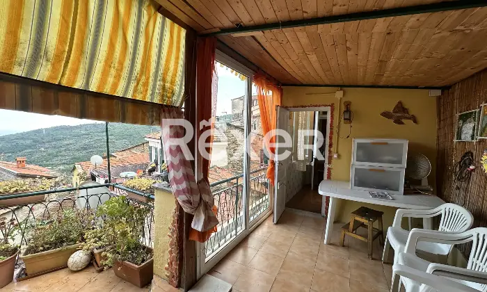 Rexer-Pietrabruna-Caratteristica-casa-depoca-in-centro-storico-Altro