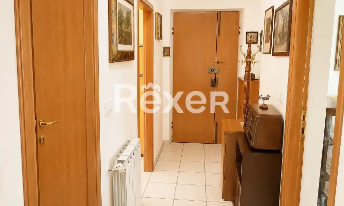 Rexer-Aulla-Trilocale-luminoso-con-balconi-e-cantina-pronto-da-vivere-Altro