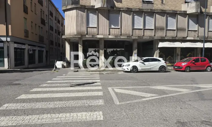Rexer-Rovigo-Locale-commerciale-in-vendita-in-Corso-del-Popolo-a-Rovigo-Altro