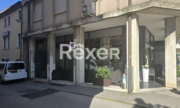 Rexer-Rovigo-Locale-commerciale-in-vendita-in-Corso-del-Popolo-a-Rovigo-Altro