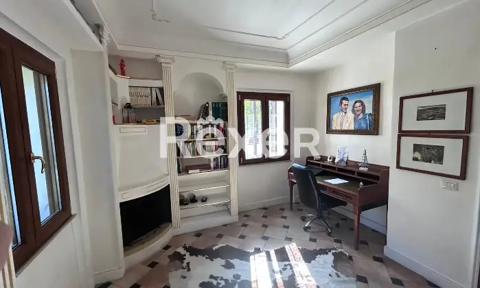 Rexer-Nepi-Villa-unifamiliare-con-giardino-privato-Altro