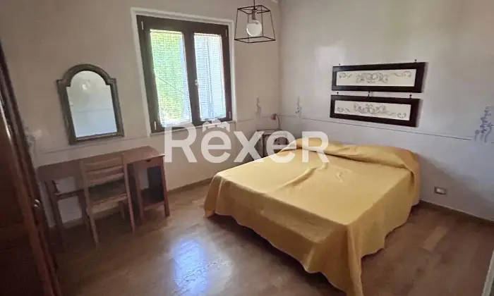 Rexer-Nepi-Villa-unifamiliare-con-giardino-privato-Altro