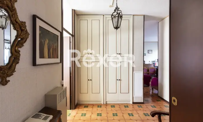 Rexer-Pesaro-Appartamento-luminoso-con-garage-vicino-al-centro-Altro