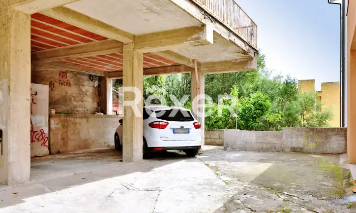 Rexer-Cala-Gonone-Appartamento-con-terrazza-a-livello-e-box-auto-Altro