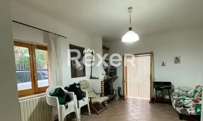 Rexer-Taverna-Villetta-in-vendita-in-Villaggio-Racise-a-Taverna-Altro