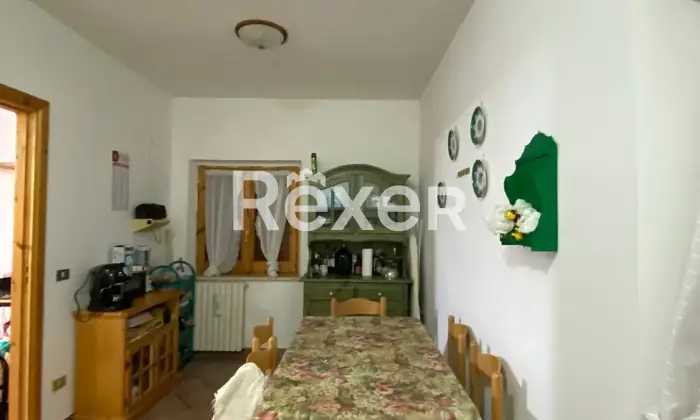 Rexer-Taverna-Villetta-in-vendita-in-Villaggio-Racise-a-Taverna-Altro