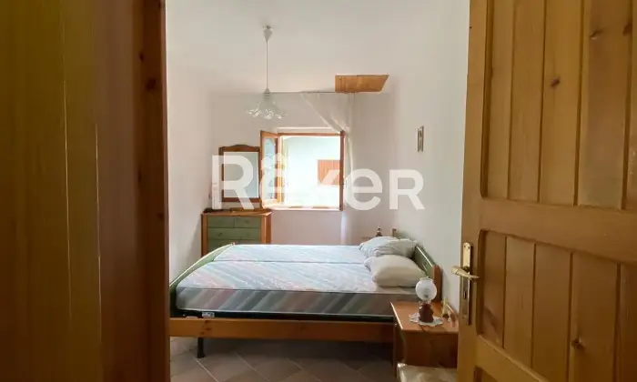 Rexer-Taverna-Villetta-in-vendita-in-Villaggio-Racise-a-Taverna-Altro