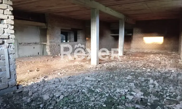 Rexer-Vignanello-Locale-commerciale-in-vendita-in-SP-a-Fabrica-di-Roma-Altro