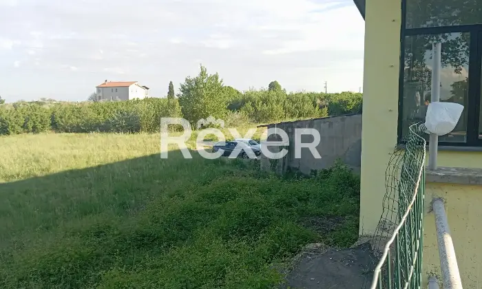 Rexer-Vignanello-Locale-commerciale-in-vendita-in-SP-a-Fabrica-di-Roma-Altro